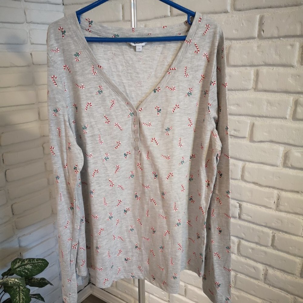 Reitmans Ladies V-neck 1/4 Button Closure Sleep Shirt